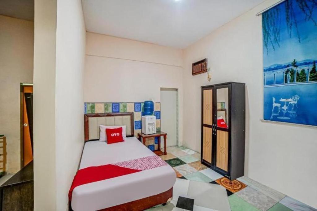 Oyo 90980 Al Karim Syariah Hotel Tanjungbalai Kültér fotó