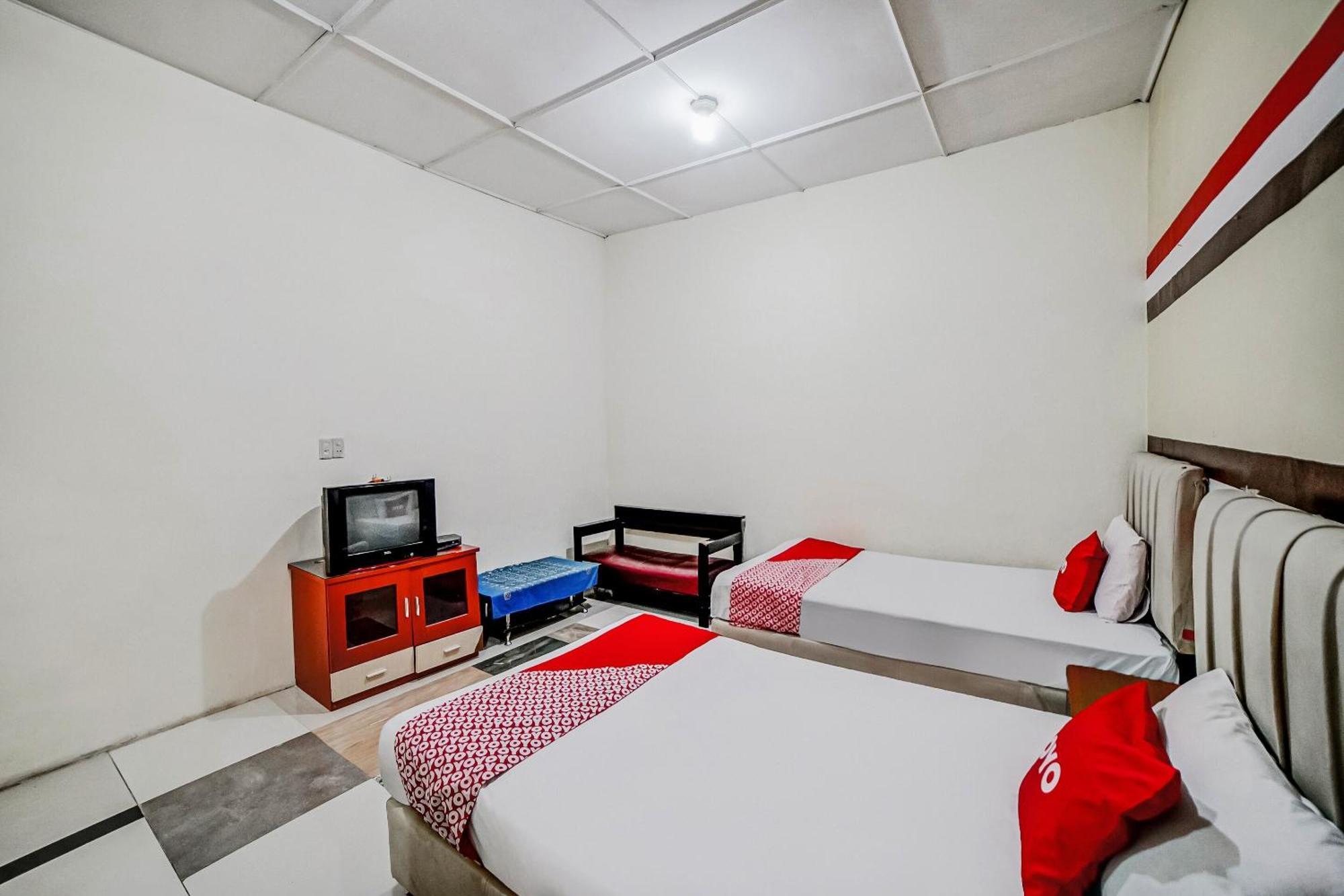 Oyo 90980 Al Karim Syariah Hotel Tanjungbalai Kültér fotó