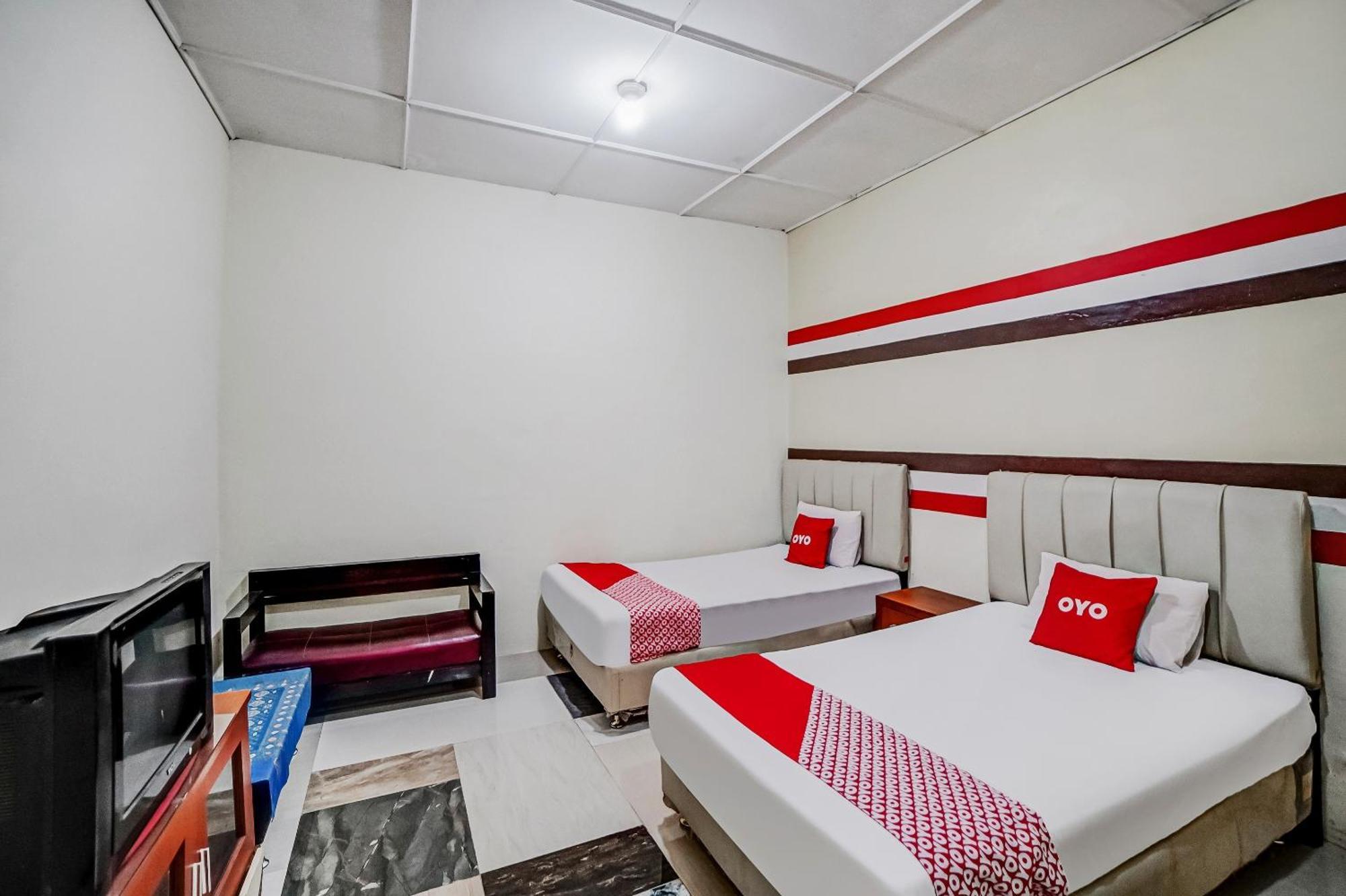 Oyo 90980 Al Karim Syariah Hotel Tanjungbalai Kültér fotó